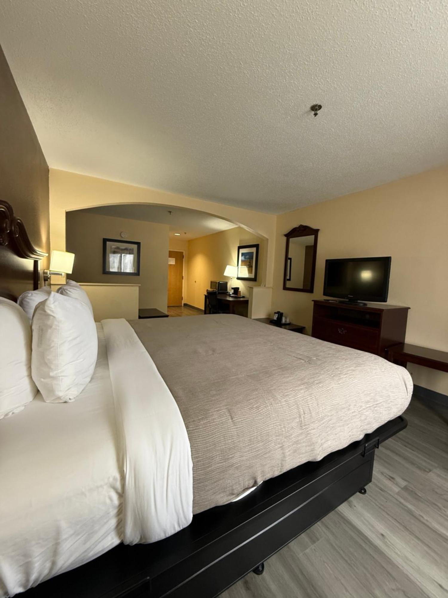 Quality Inn & Suites Exmore Exterior photo